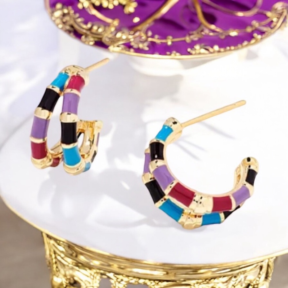 Kendra Scott Essie Huggie Earrings